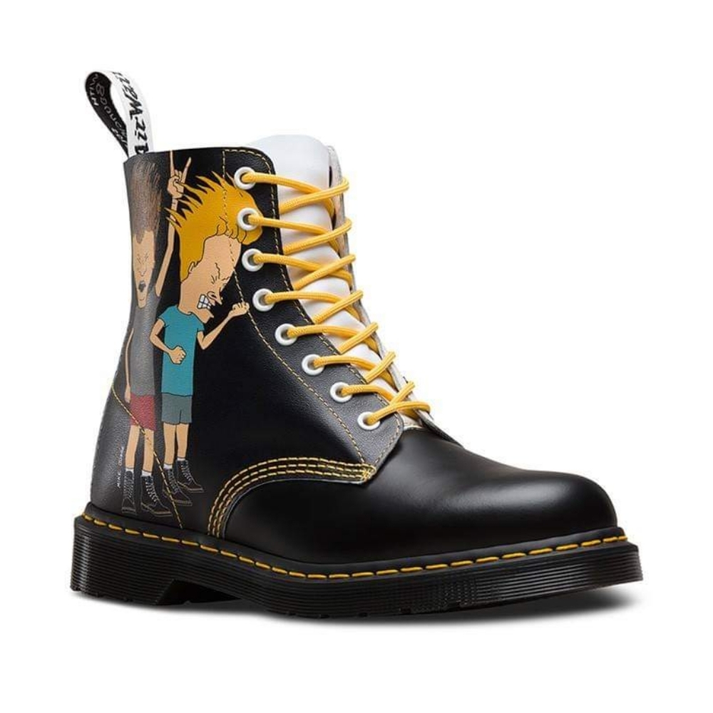 ISO dr martens beevis and butthead boots womens size 6